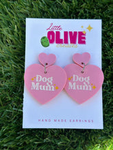 Load image into Gallery viewer, Dog mum Earrings
